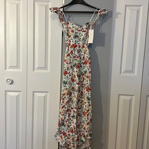 Cream Floral off the Shoulder Maxi Dress in Small with tags